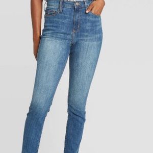 Universal Thread high rise skinny jeans - nwt 18L